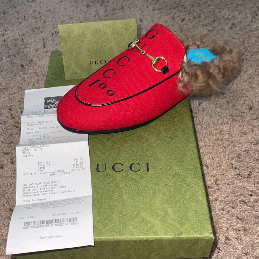 GUCCI LIMITED EDITION 100 Loafers